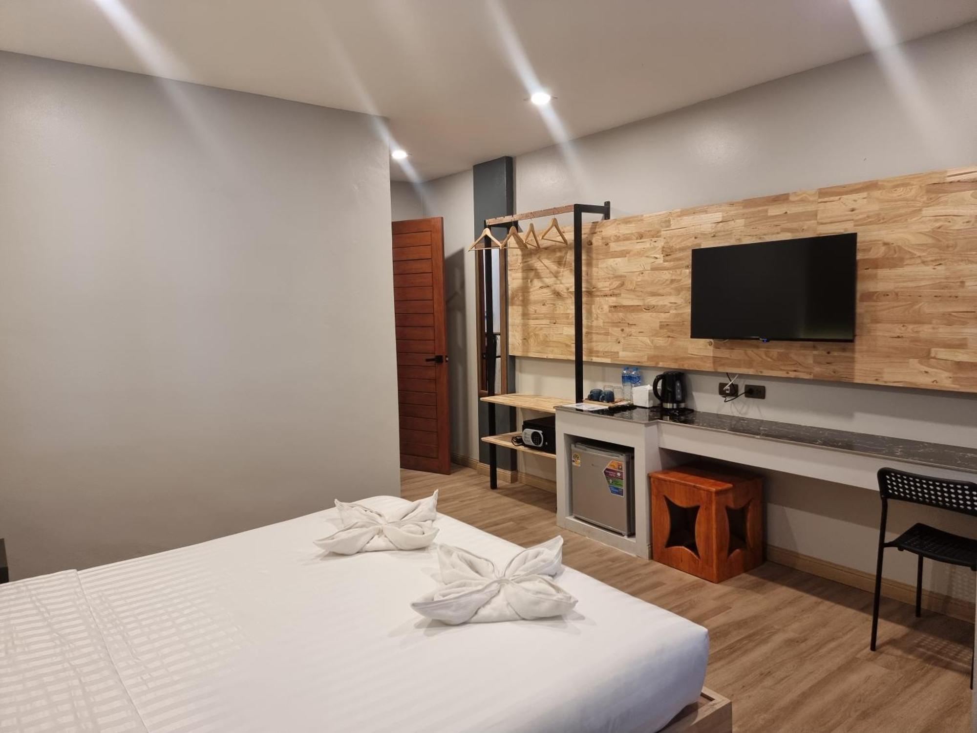 Diva Boutique Hotel Patong Exterior foto